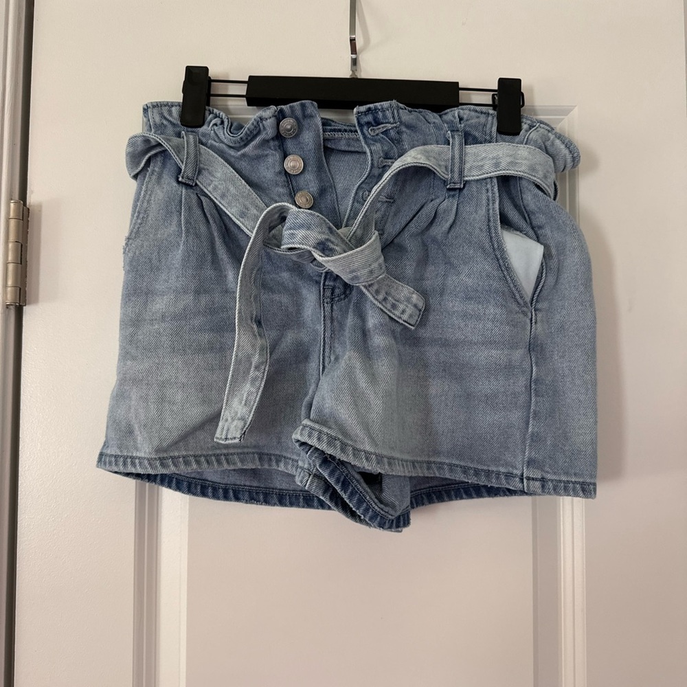 AE Mom Shorts